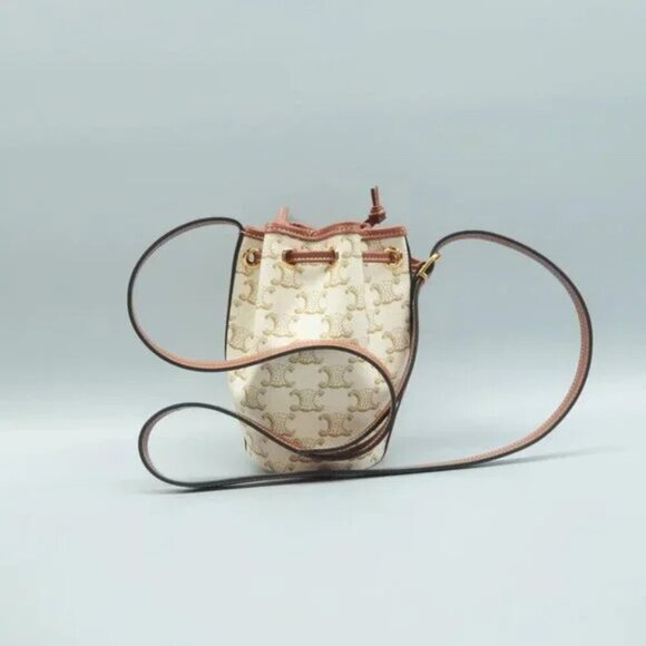 100% Authentic CELINE Drawstring Bucket White Leather Shoulder Bag 1122-10424 - Picture 2 of 12
